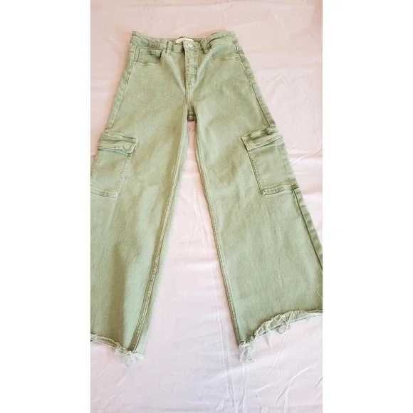 RISEN JEANS Women Size 11 Sage Green Wide Leg Cargo High Rise Distressed Hem - Picture 16 of 16